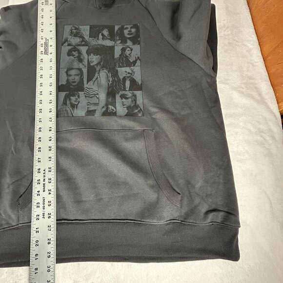 Taylor Swift The Eras Tour Black Hoodie Unisex XL Pullover Concert Merch NWOT - Picture 8 of 8